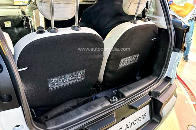 Rear View Image - 2086